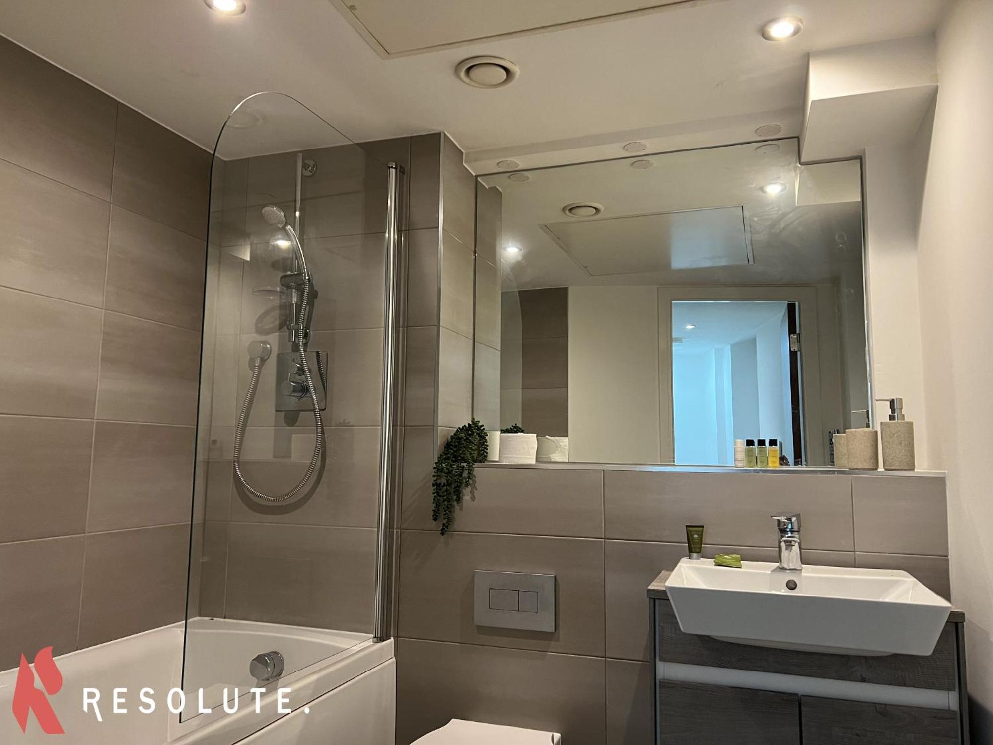 Newly Renevated Historic 1 Bedroom Apartment - Jewellery Quarter Central Бирмингам Екстериор снимка
